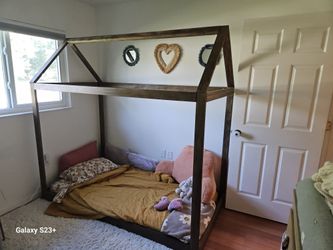 Twin Montisorri Floor Bed