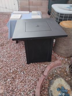 Black All-Metal Square Propane Fire Pit (NW 89128)