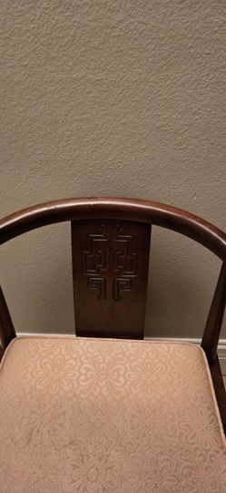 Ming style Horseshoe Back Accent Chair