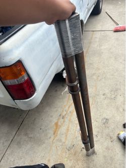 Shock relocation bars for step notch