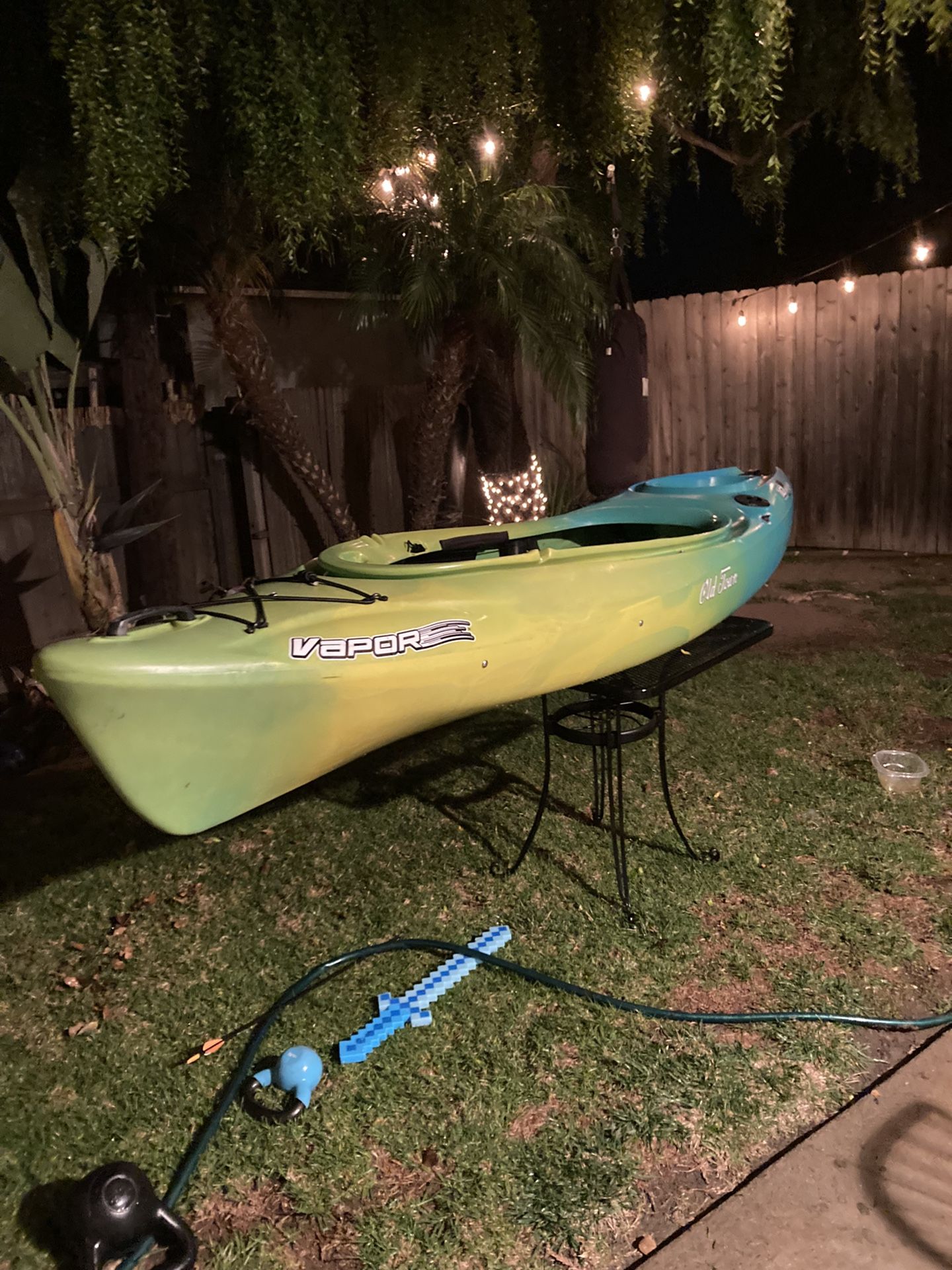 Old Town Vapor 10 Angler Kayak