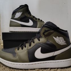Air Jordan 1 Mid Black/White Olive, Size 14