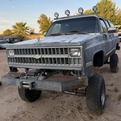 1982 Cheverolet Suburban 6.2L Diesel Engine