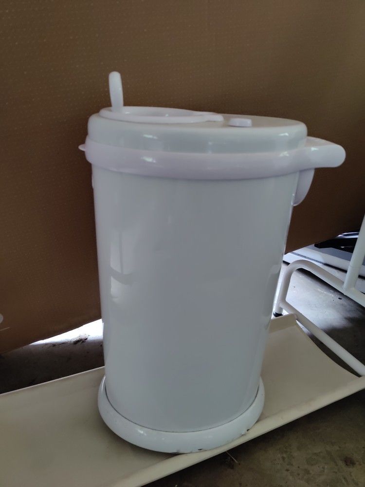 2 Uppi Diaper Pail
