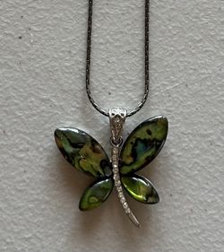 New Dragon Fly Necklace 