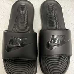 nike men slides