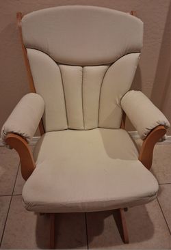 Wooden Gliding Rocker w/Cream cushions!
