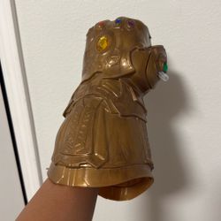 Disney Parks Marvel Comics Avengers Thanos Infinity Gauntlet Novelty Cup