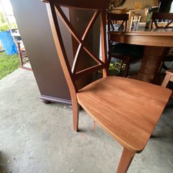 Table 4 Chairs Good Condition $175