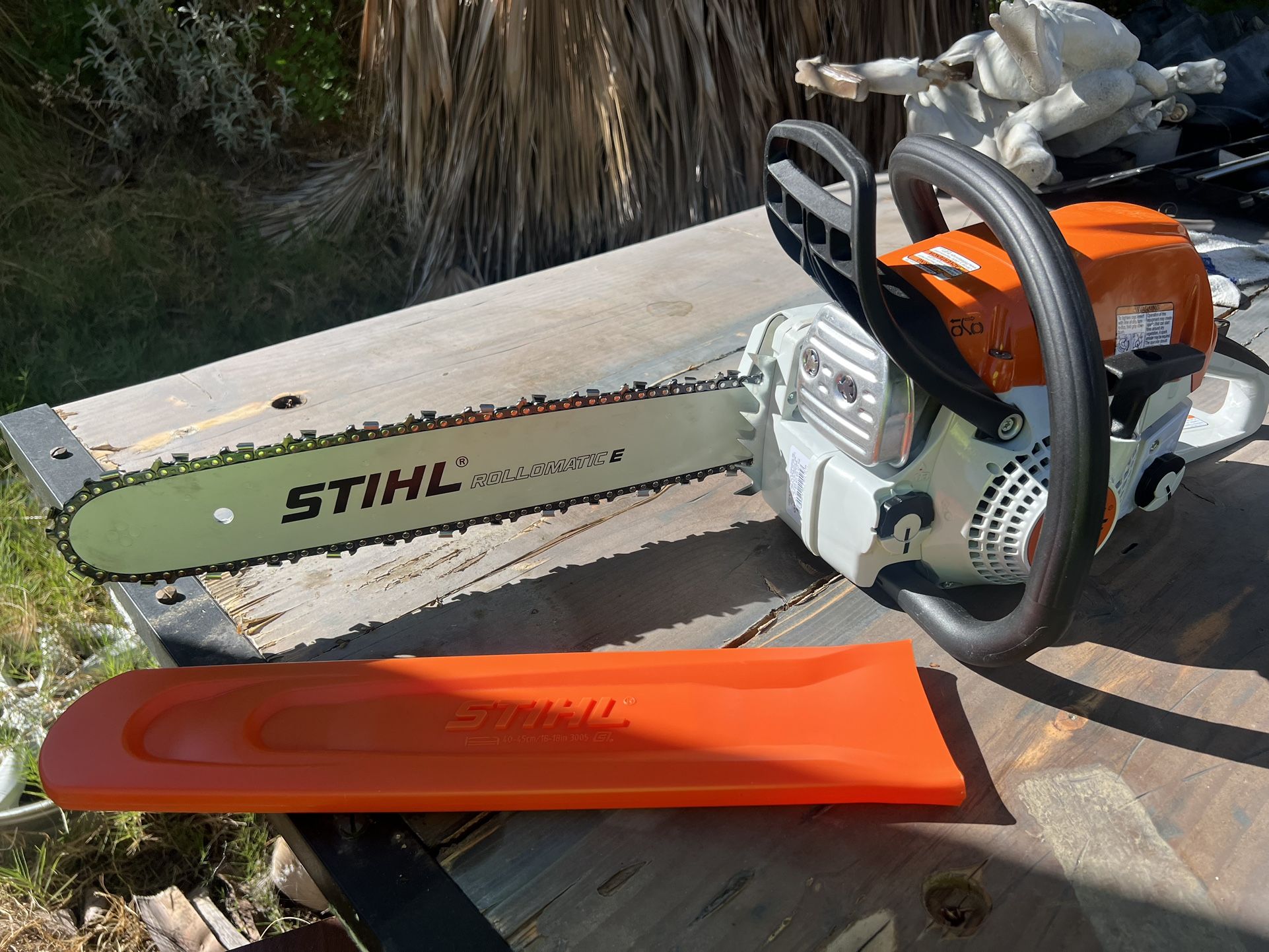 Brand New Stihl MS 251C 18” Chainsaw Never Used for