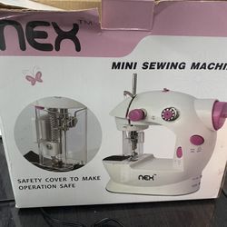 Little Sewing Machine 