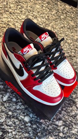 Chicago 1s lows sz 9 used