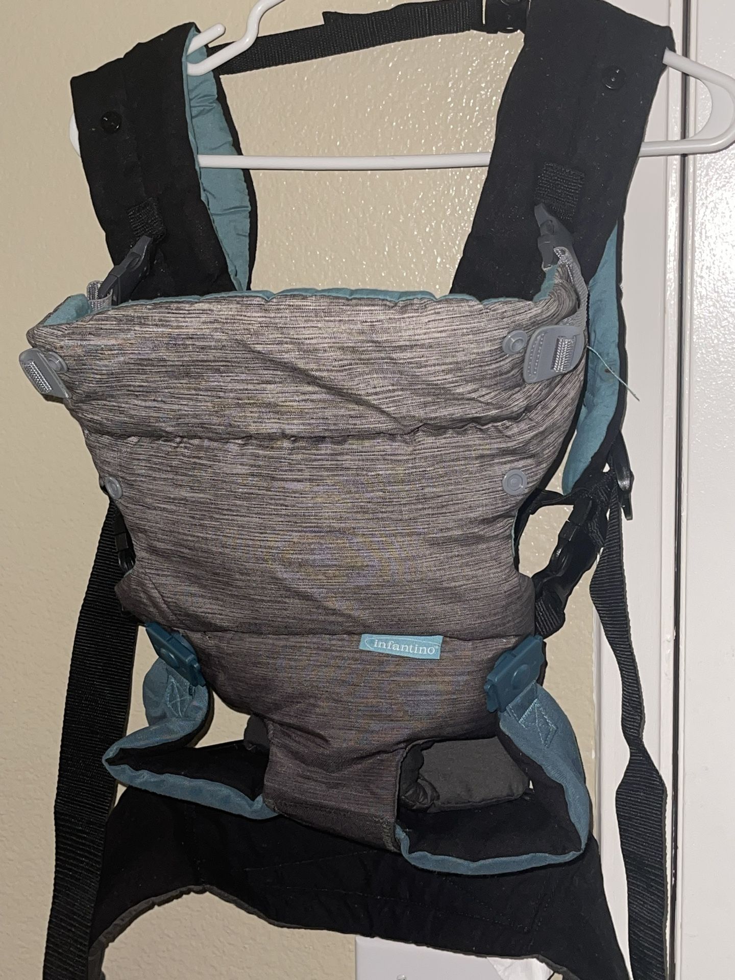 Infantino Baby Carrier 
