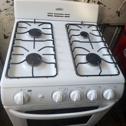 Summit Gama  de gas  24,, Pulgadas  Seminueba