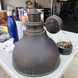 Outdoor Light w/Sensor 