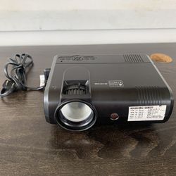Keystone Milson LCD mini projector ML200s