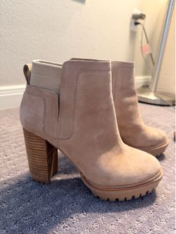 Size 7 Vince Camuto