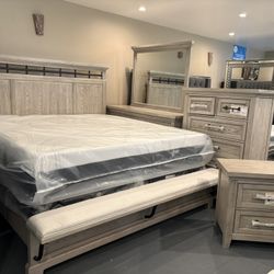 New 5pc King Bedroom Set
