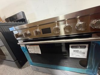 Stainless Steel Freestanding Electric Range