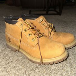 Size 8 Women’s Timberland Boots