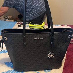 Michael Kors Large Tote 