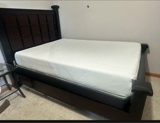 Full Size bed with Mattress
