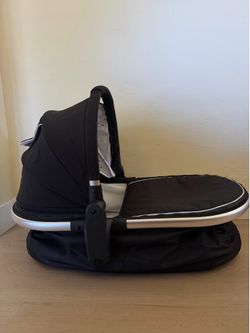 Mockingbird Bassinet