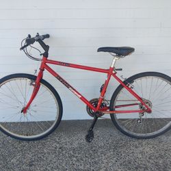 KHS 26" 21-Speed Hybrid Commuter / Road Bike - Light 16" Frame - Specialized Seat - Easy Thumb Shifter - Ready To Ride!