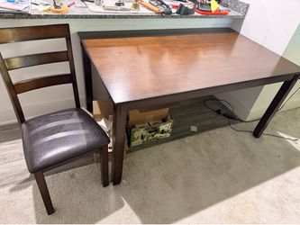 Kitchen/Dining Room Table