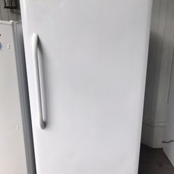 Free Delivery - 2018 Freezer 18 Cu.ft.