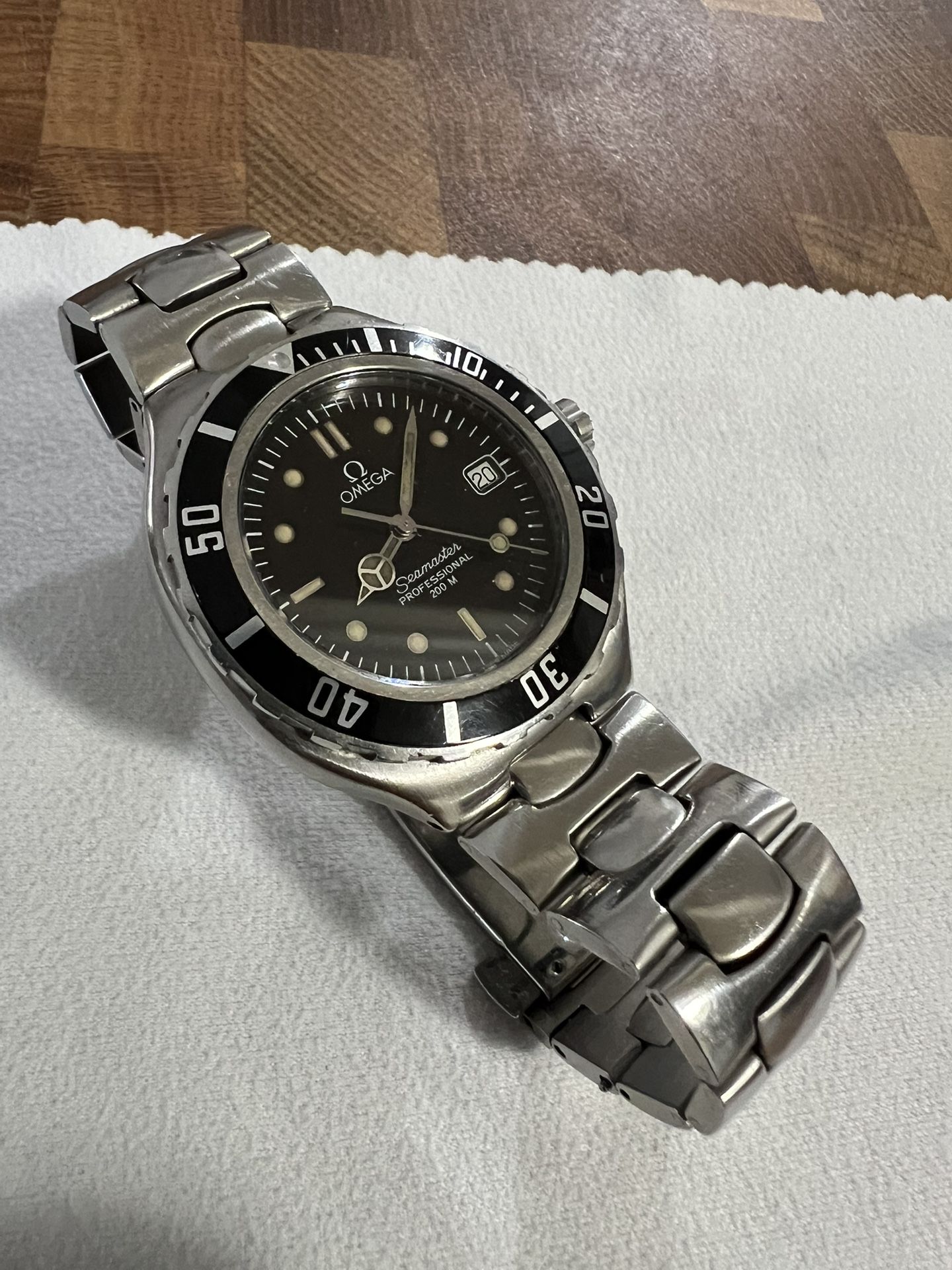 Vintage Omega Seamaster Professional 200m Divers Watch Mens Wristwatch
