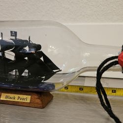 Black Pearl - Ship In A Bottle 