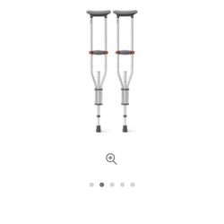 CVS Universal Crutches