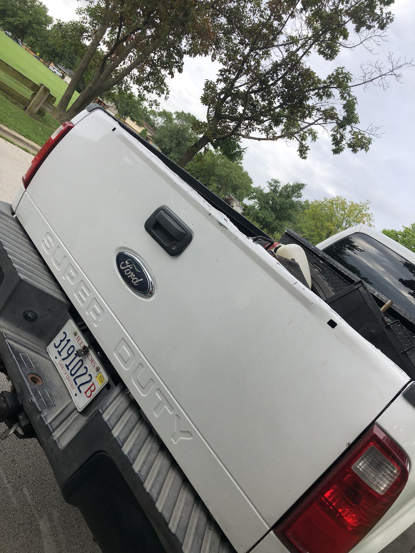 Ford F250 Tailgate