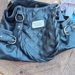 Relic Brand Collection Black Quilted Shoulder Purse