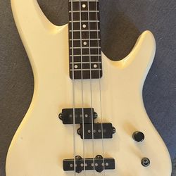 $125 obo Vintage Late 80’s Early 90’s Samick Electric Bass Guitar