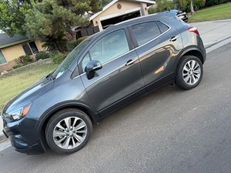 Se vende suv buick encore 2017 4C 80 mil millas salvage Tile 6300 o mejor oferta
