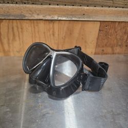 ScubaPro Synergy Twin Dive Mask with Comfort Strap