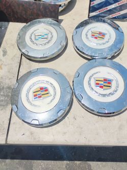 2011 Cadillac Escalade Center Caps $40