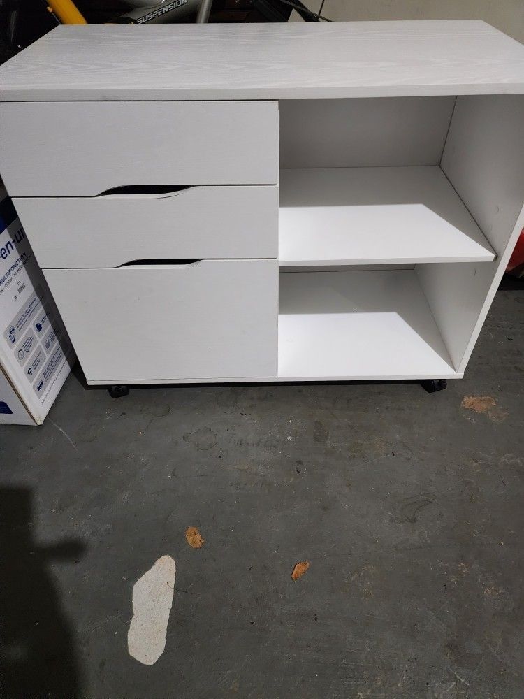 WHITE OFFICE CABINET ๐ฌ