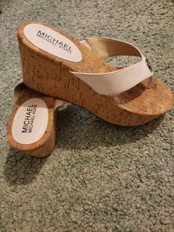 Michael kors wedges size 7