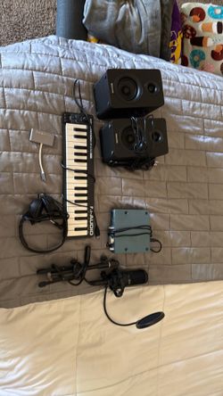 Mini portable music  studio $125