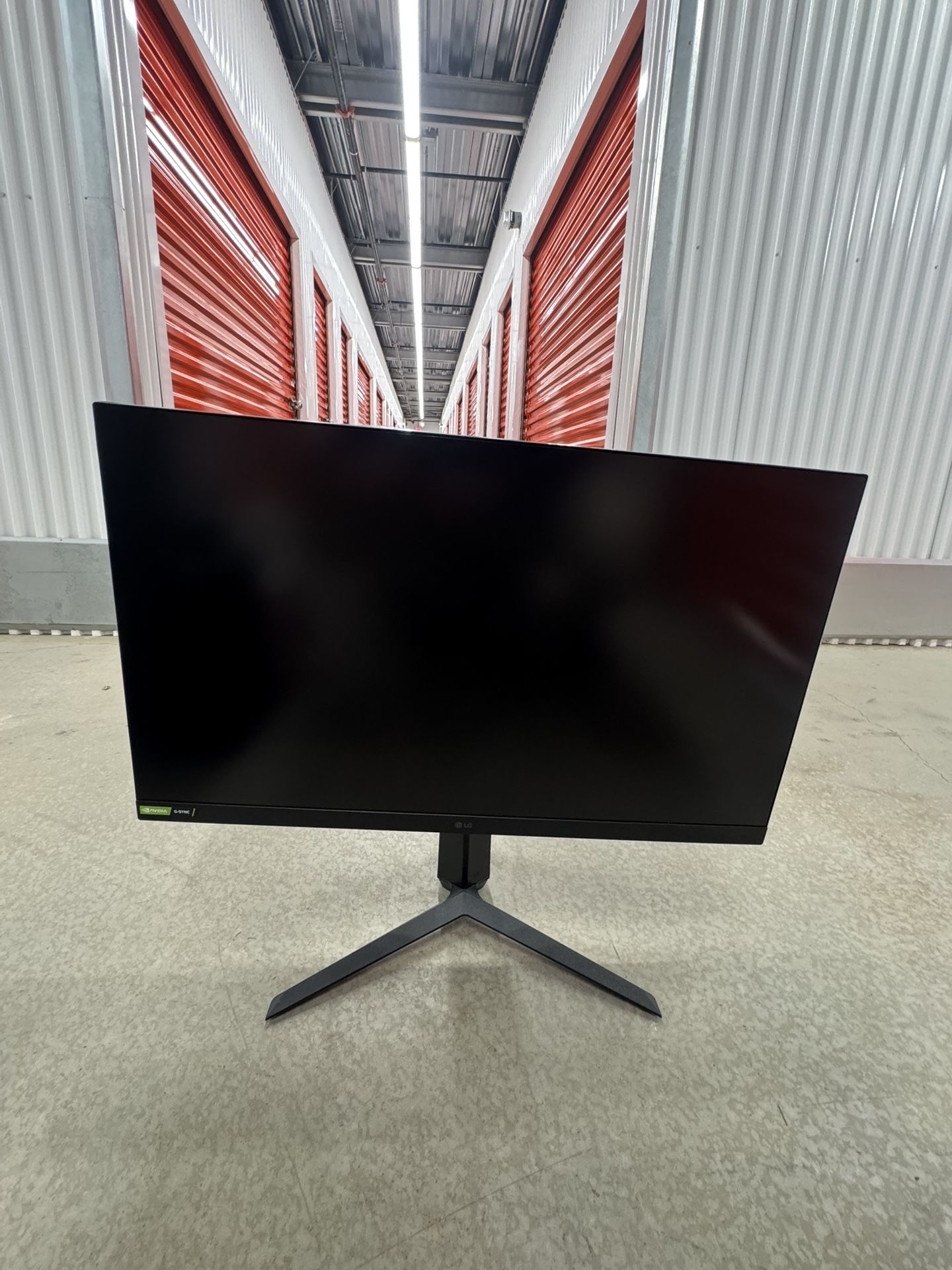 LG UltraGear 32” Gaming Monitor