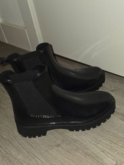 Low cut rain boots US Womens 9