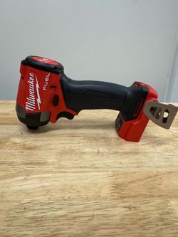 Milwaukee m18 fuel 1/4” hex impact driver tool only