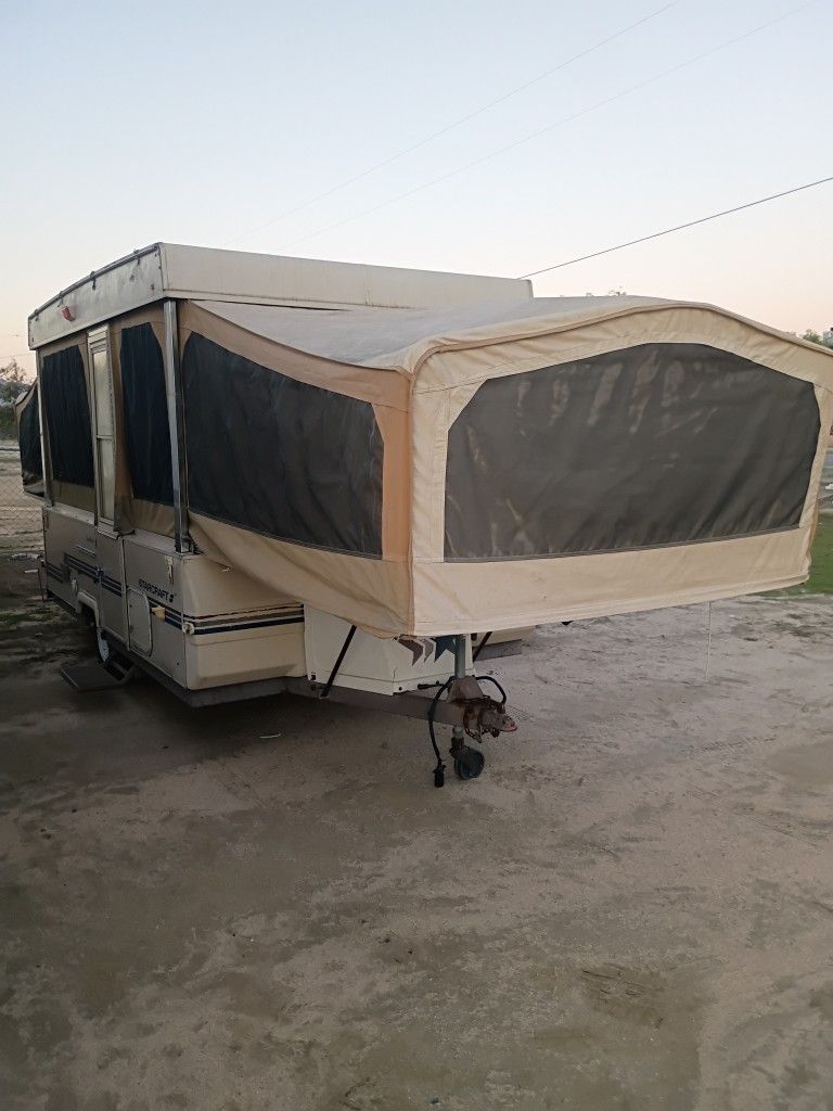 1988 StarCraft Folding Camping Trailer