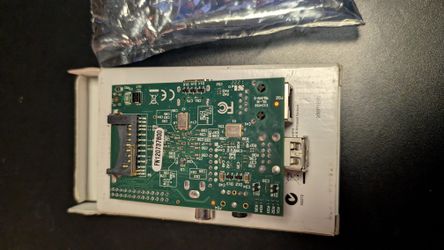Raspberry Pi (C) 2011 (MOTHERBOARD ONLY)