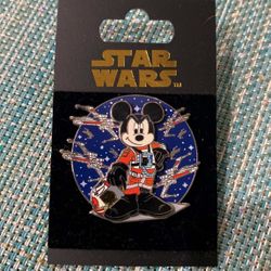 Disney Enamel Pins & Lanyards