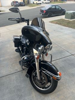 2011 Harley-Davidson Electra Glide – Immaculate Condition
