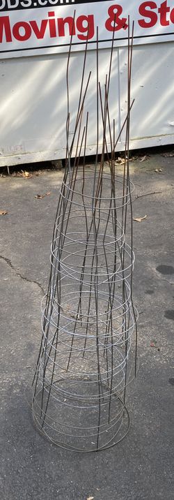 6 Tomato cages vegetable cage
